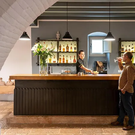Hotel De 4*
